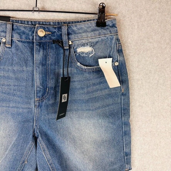 New Numero Womans Sz 27 High Rise Denim Shorts Blue Distressed NWT - Picture 4 of 10